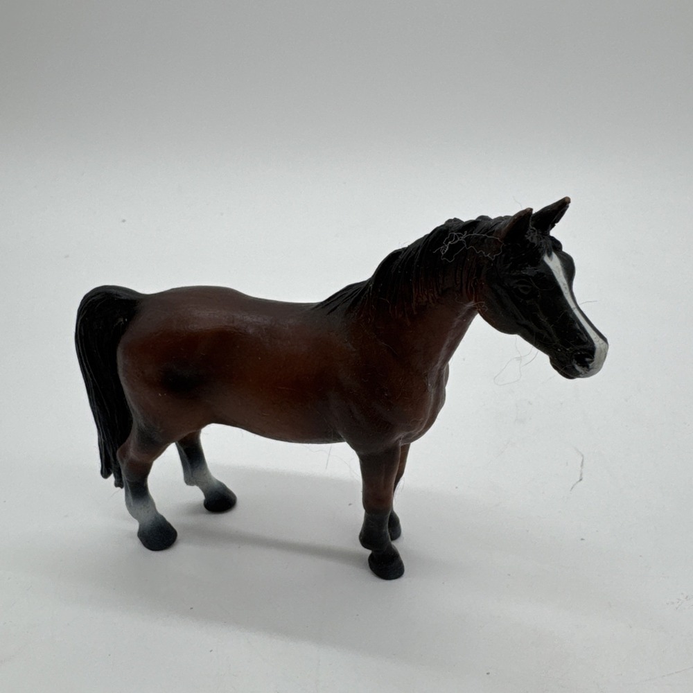 Schleich Stallion 2000 Germany - Rare Brown with White Feet In Ex condition